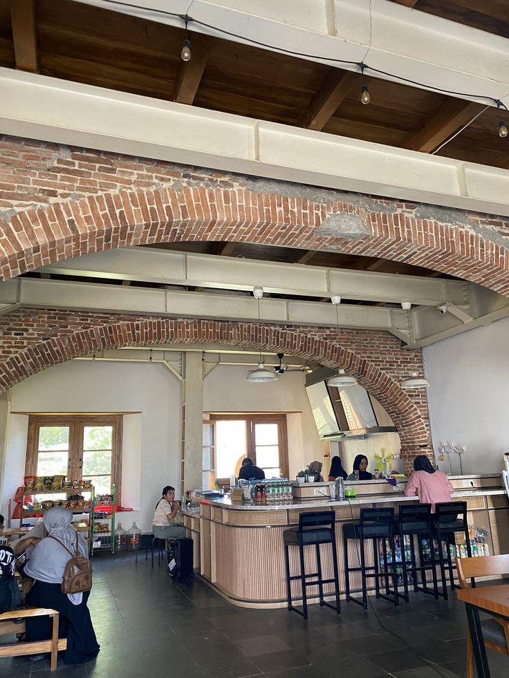 Benteng Cafe & Coffee: Santai di Tengah Hidup Cilacap